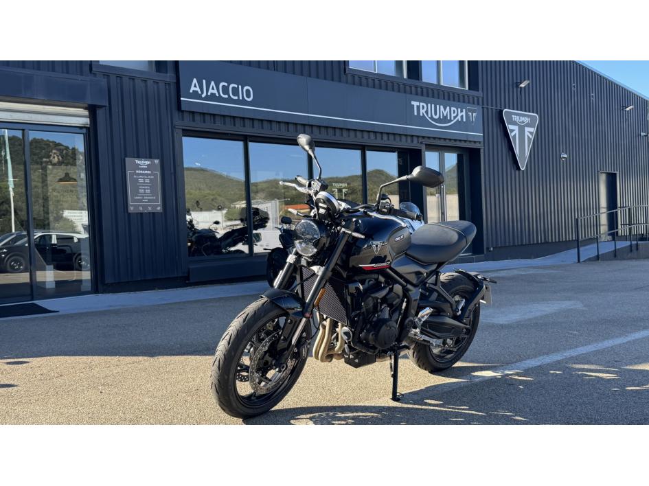 TRIUMPH TRIDENT 660 2025