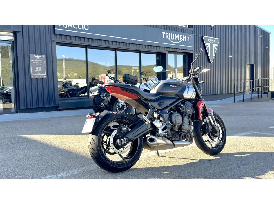 TRIUMPH TRIDENT 660 FULL 2024