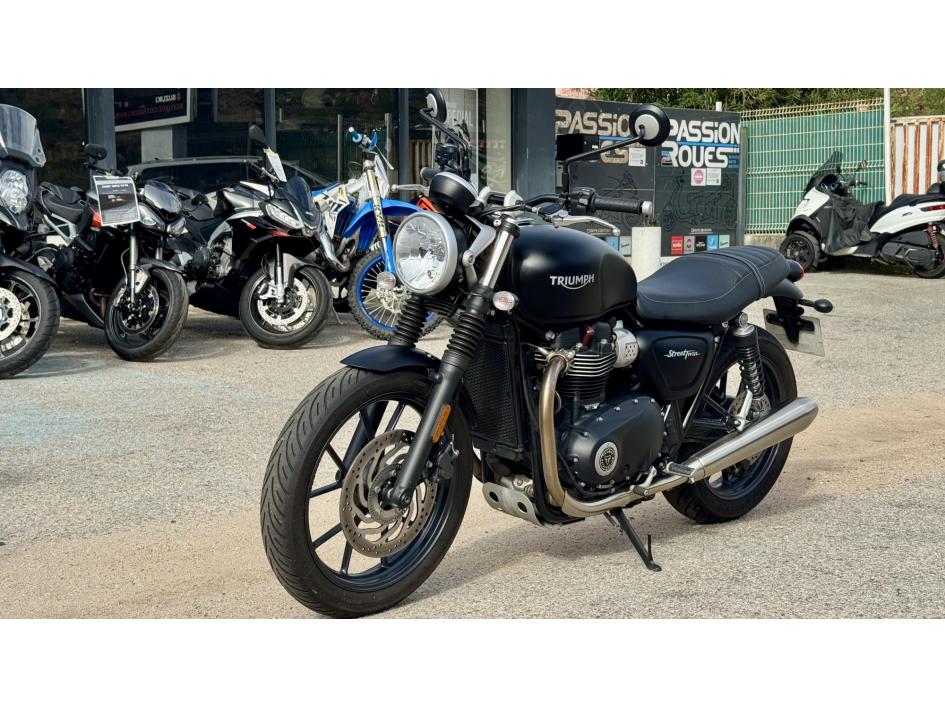 TRIUMPH STREET TWIN 900 FULL 2017